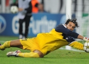 开云APP-米切尔冠军级表现引爆全场，深圳队掀翻山西队展现黑马本色