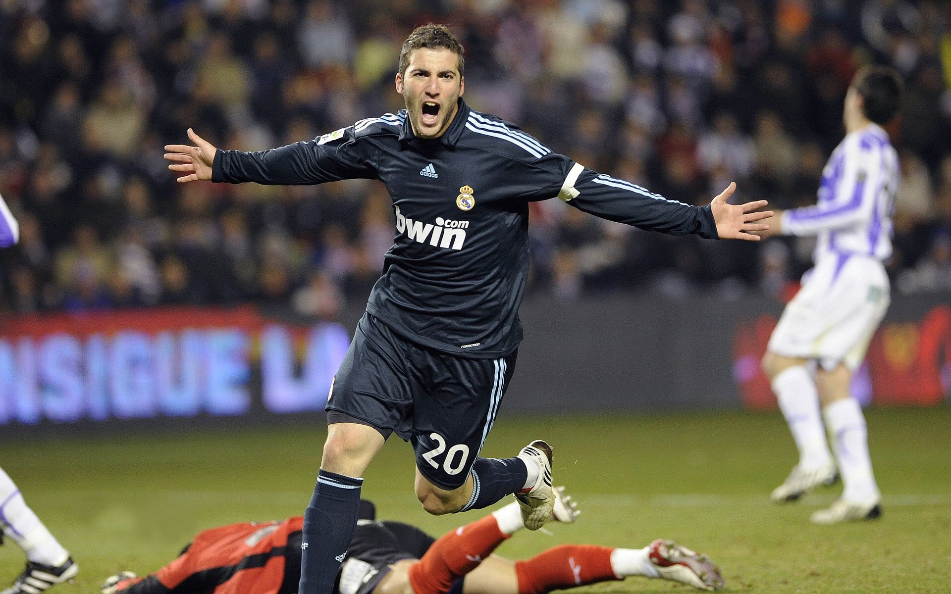 从雷恩到欧洲之巅，蒂亚戈如何用一场决赛定义唯一性