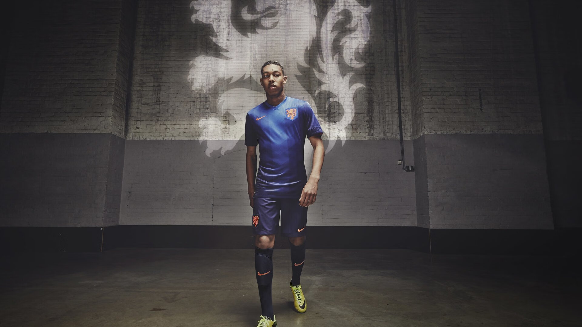 当风车停转，樱花绽放，比利时黄金一代黄昏与久保建英的亚洲启示录