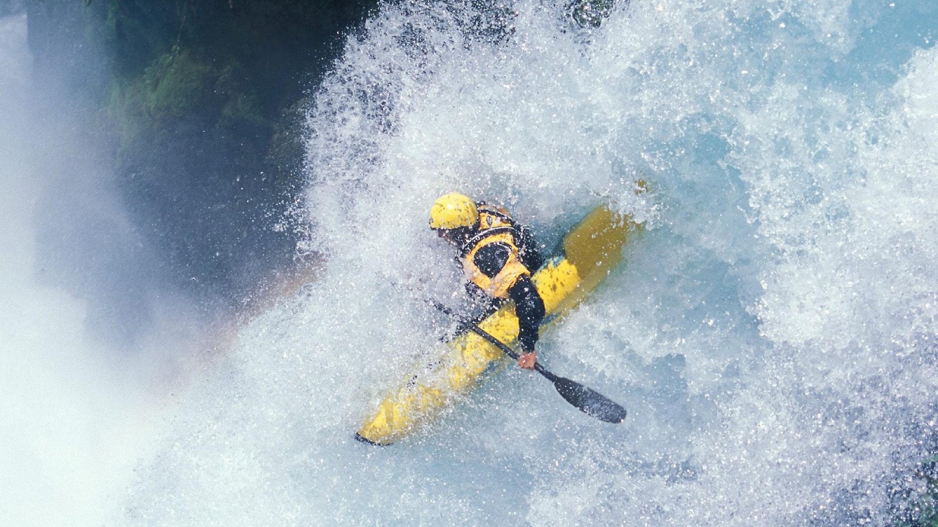 足球世界的不可能三角，泰国队3-0德国队，马琳战术革命颠覆强弱秩序
